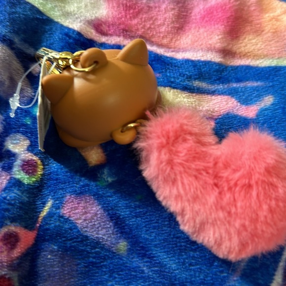 Bath&Body works squirrel 🐿️ with pink fuzzy tail pocketbac holder - Picture 3 of 4